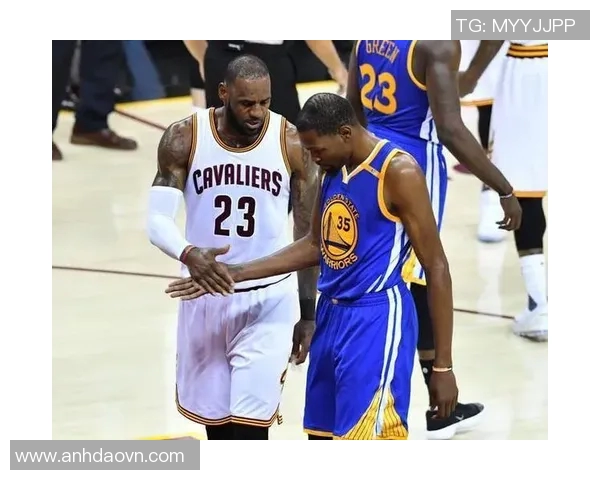 广州篮球队意识争议引发热议球迷和专家观点碰撞激烈